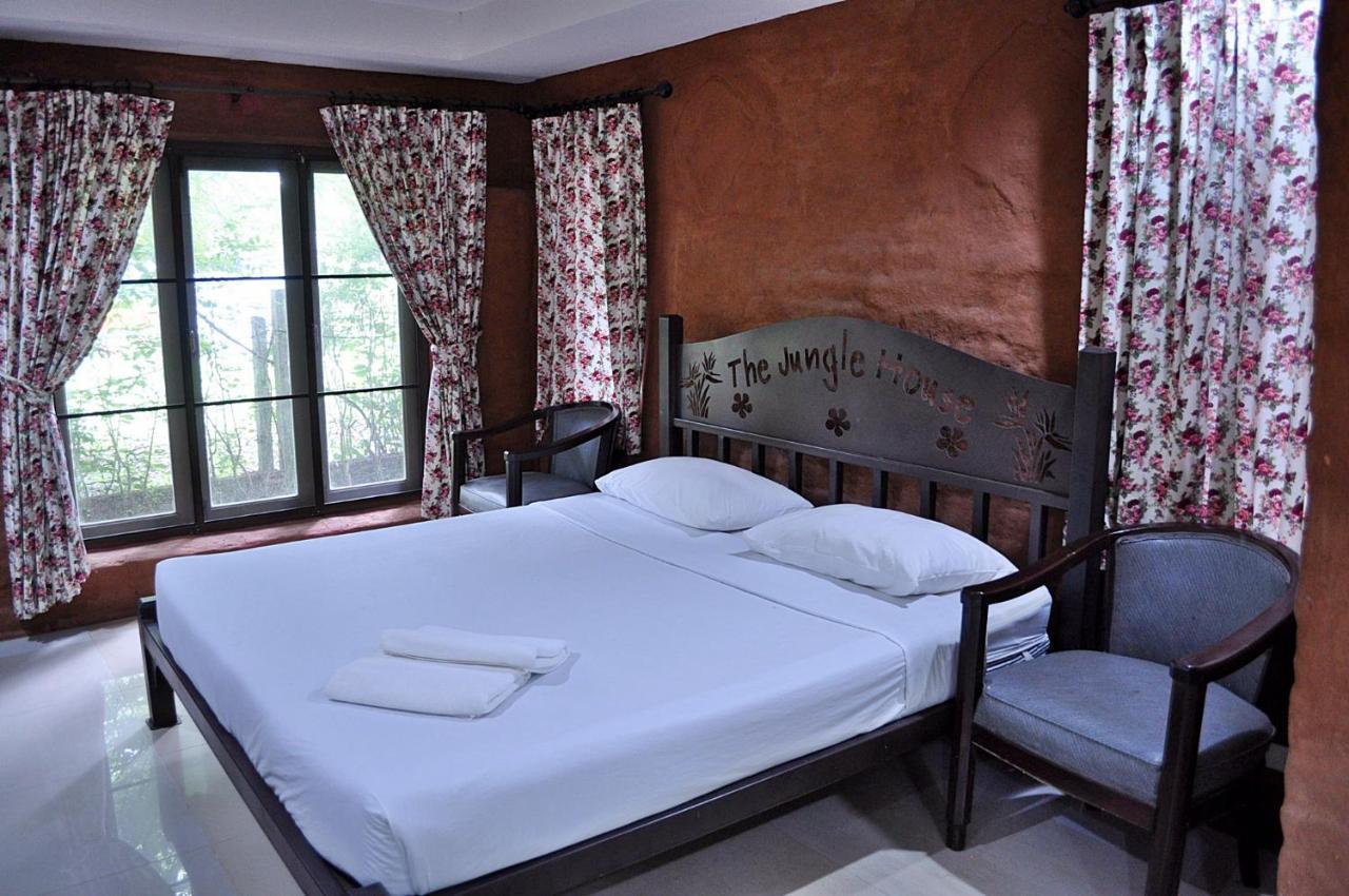 ホテル The Jungle House Khaoyai ムーシ エクステリア 写真