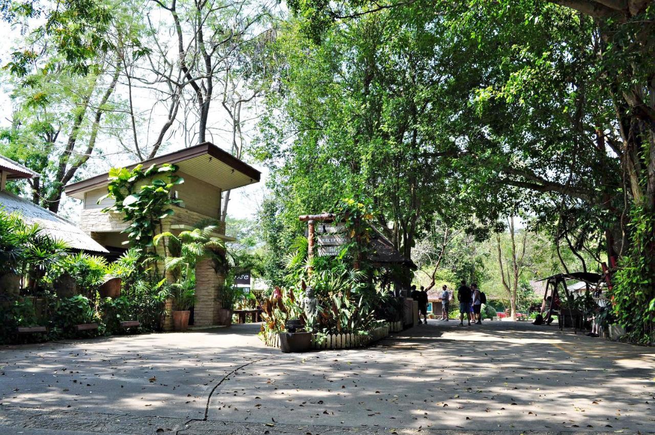 ホテル The Jungle House Khaoyai ムーシ エクステリア 写真