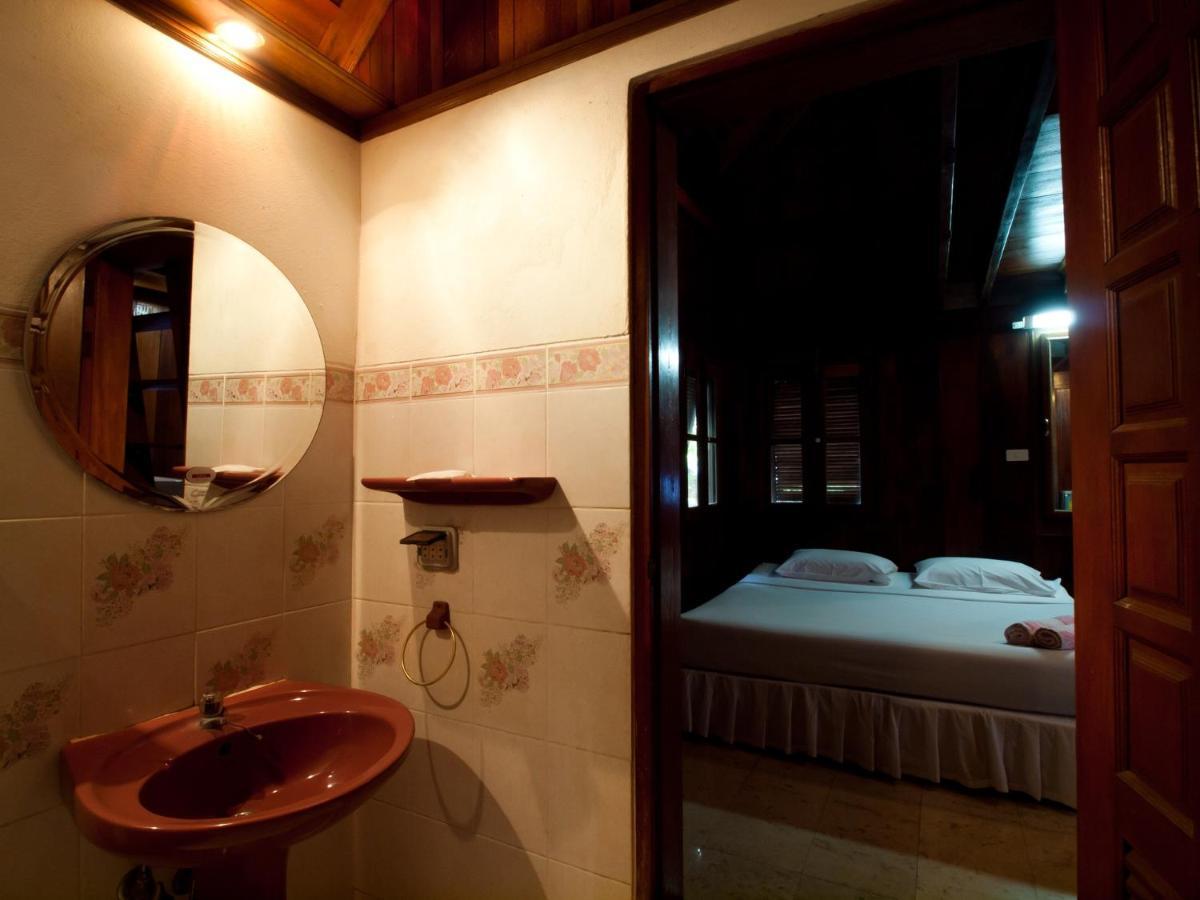 ホテル The Jungle House Khaoyai ムーシ エクステリア 写真