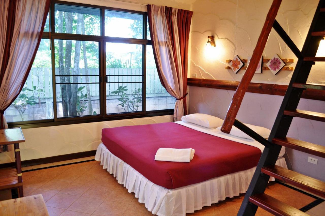 ホテル The Jungle House Khaoyai ムーシ エクステリア 写真