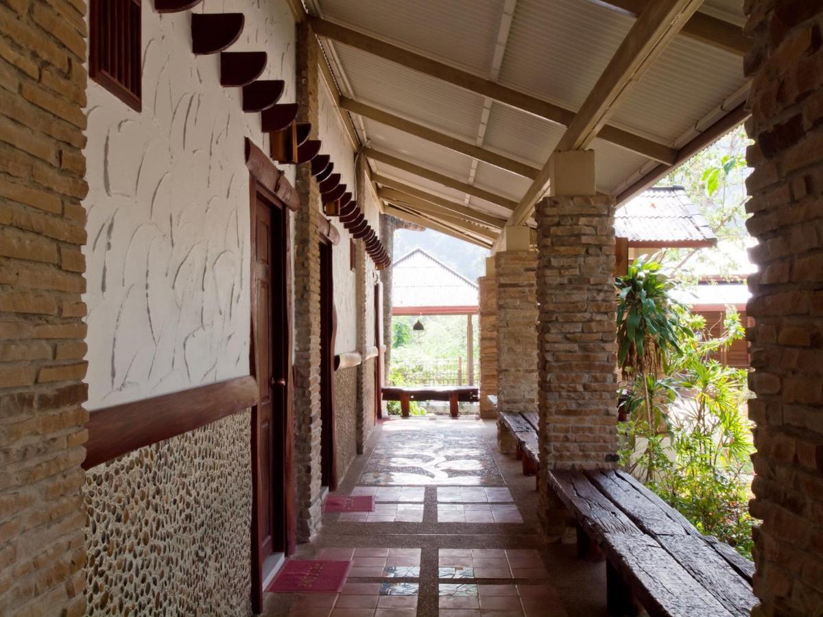 ホテル The Jungle House Khaoyai ムーシ エクステリア 写真