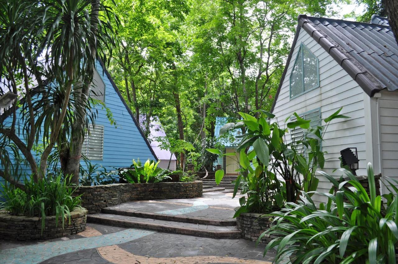 ホテル The Jungle House Khaoyai ムーシ エクステリア 写真