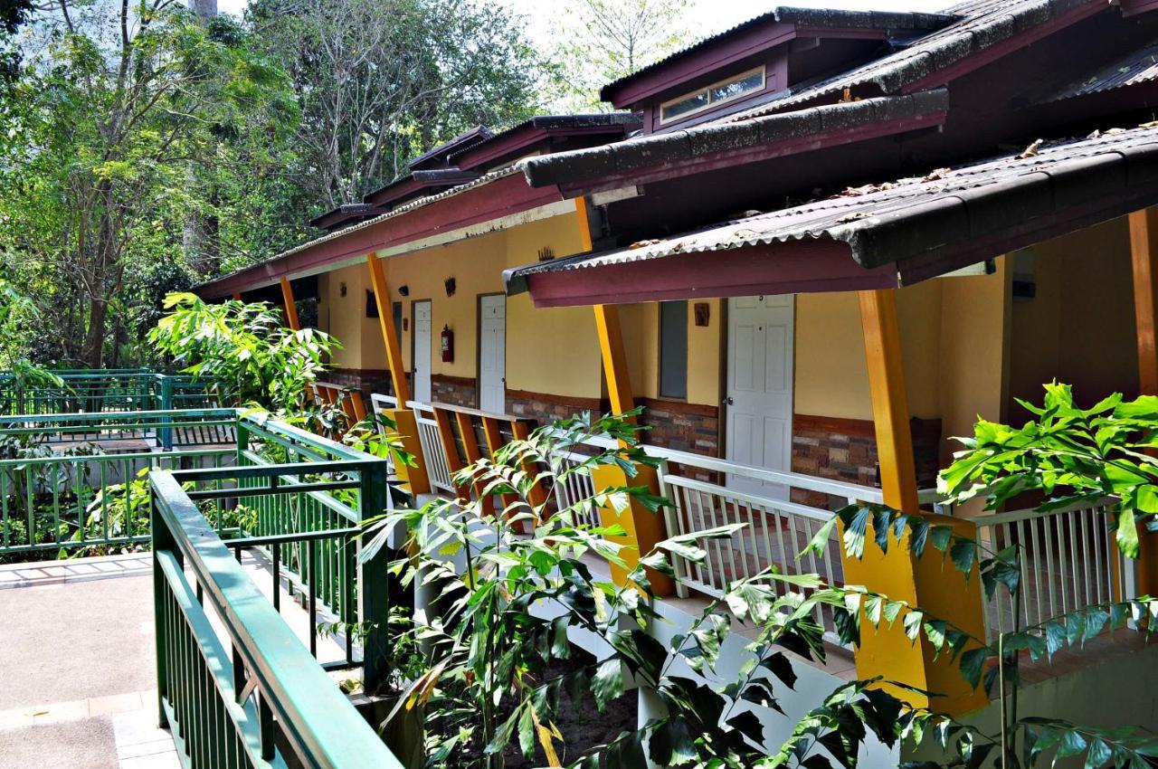 ホテル The Jungle House Khaoyai ムーシ エクステリア 写真